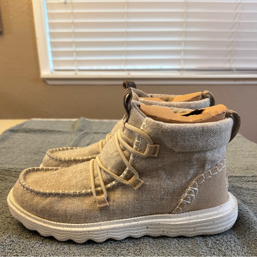 Like-new Hey Dude Reyes Boots